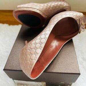 Gucci Light Pink Embossed Heels